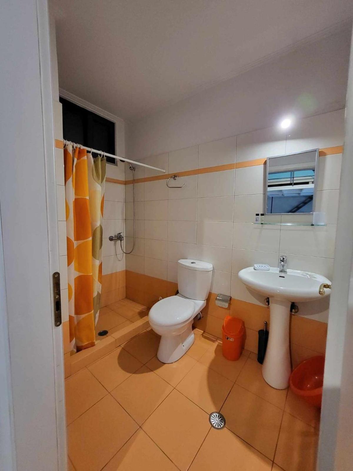 Vive Mare Hotel Sarande Exterior photo