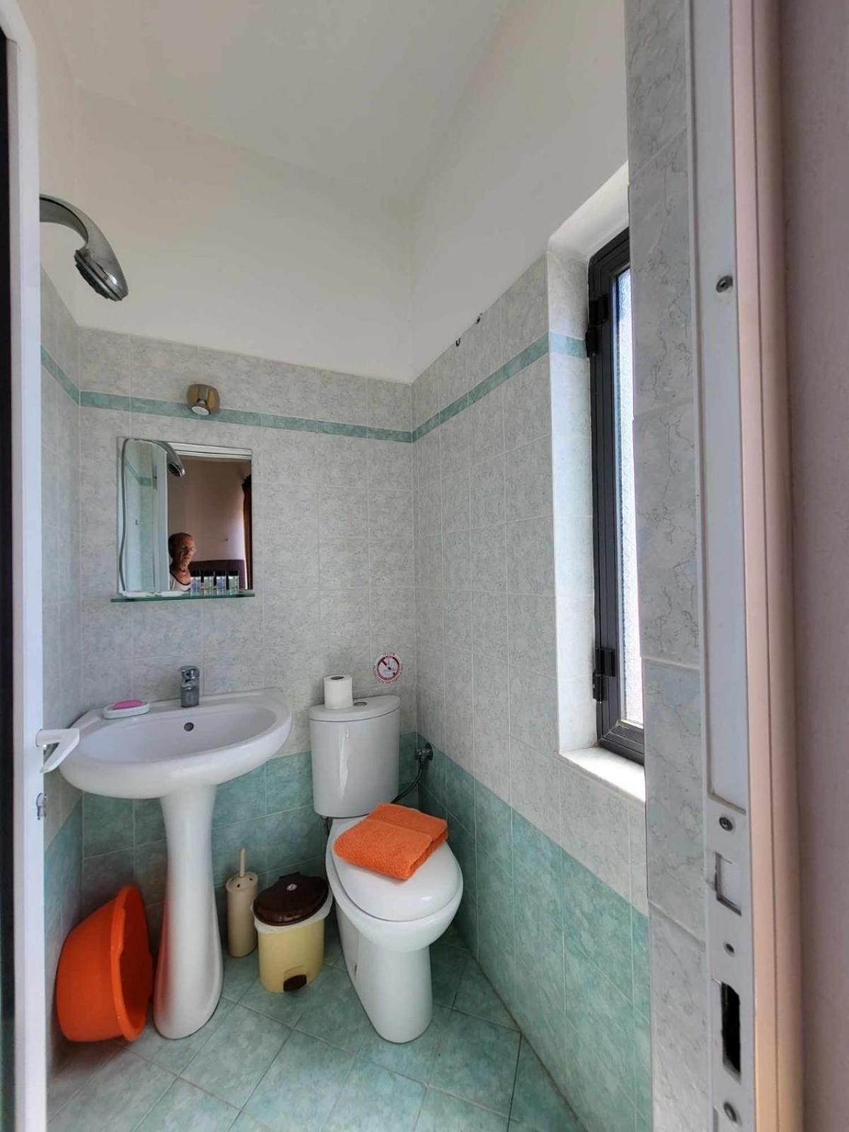 Vive Mare Hotel Sarande Exterior photo